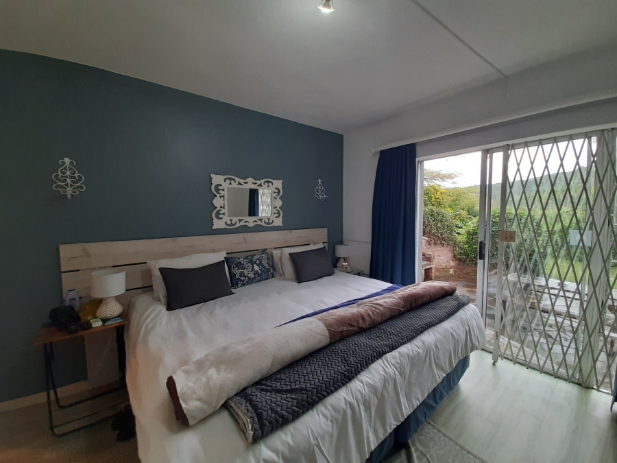 6 Bedroom Property for Sale in Abbotsford Eastern Cape
